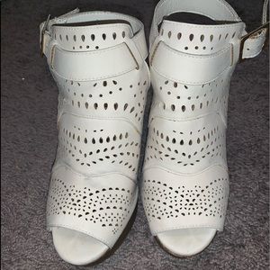 Dollhouse Peep Toe wedges